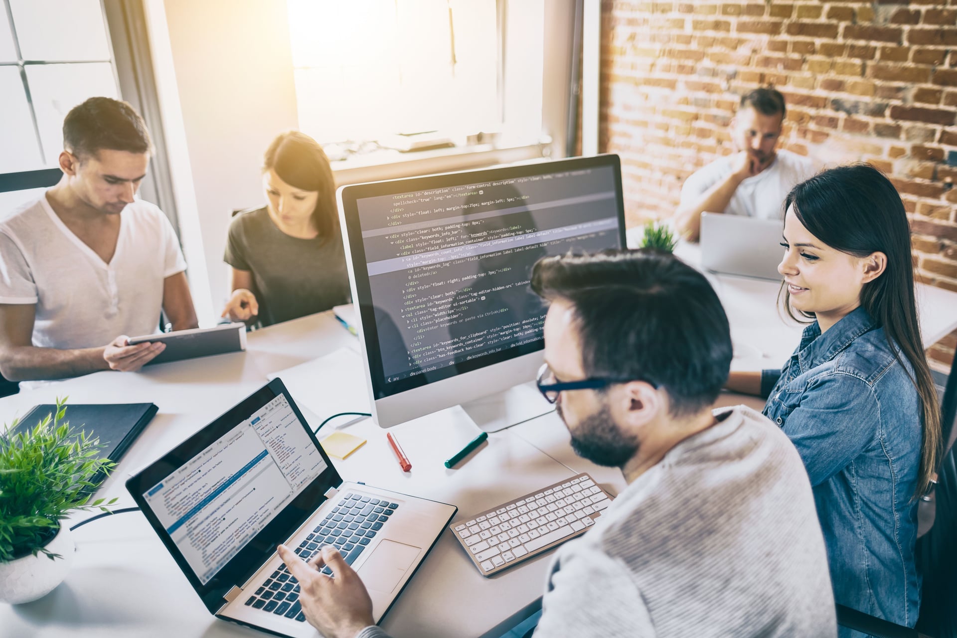 IT Outsourcing Trends: AI, Cybersecurity & Nearshoring